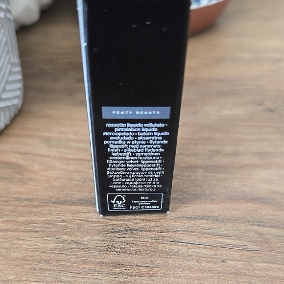 Fenty - Fenty Icon Velvet Liquid Lipstick in The MVP​​ - Picture 6 of 16